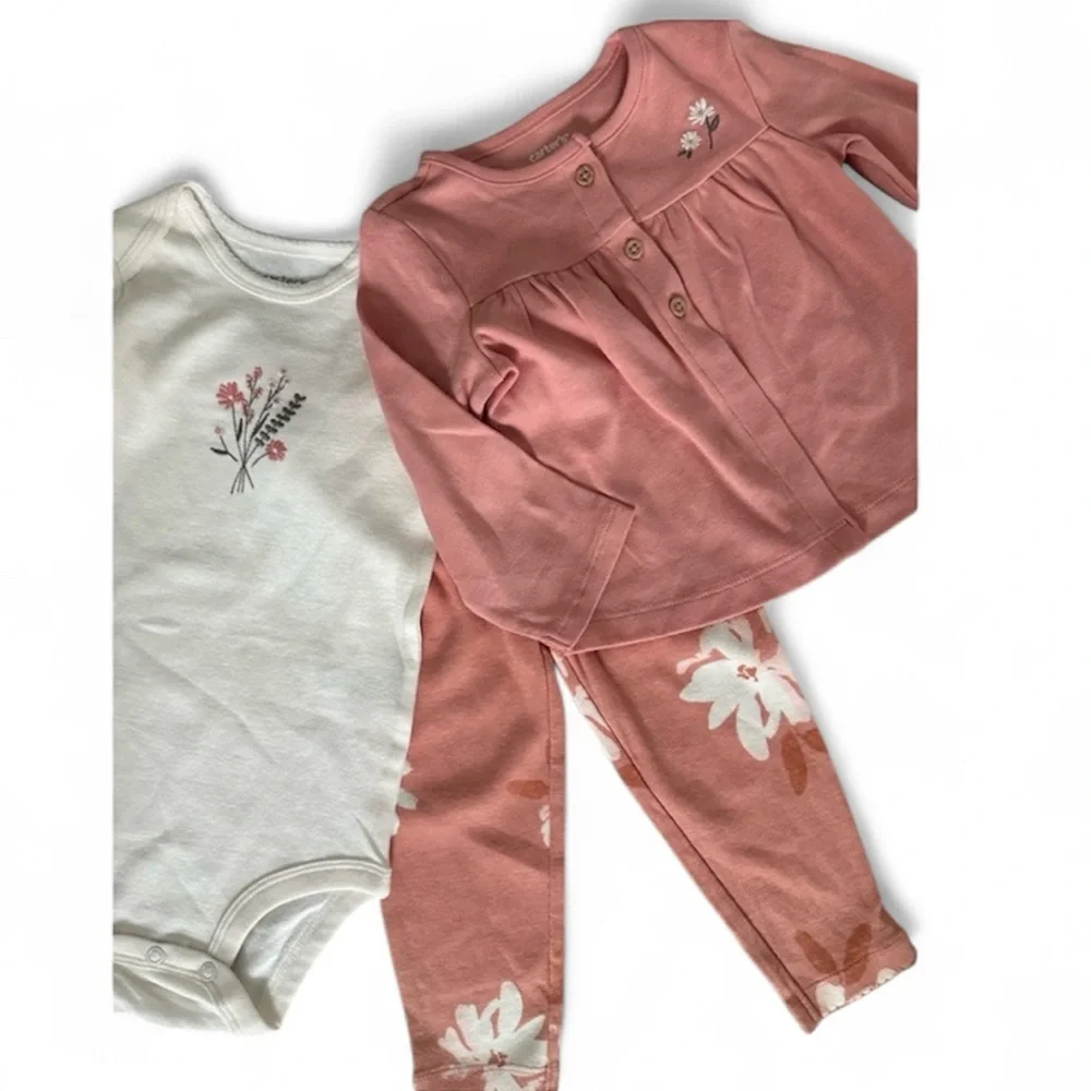 Carter's Baby Girl 3-Piece Set Size 9 Months Cardigan Bodysuit Pants 🌸🌺